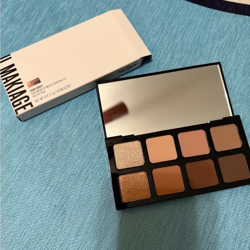 IL MAKIAGE Shade Addict Eyeshadow Palette